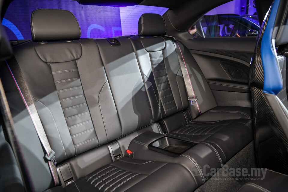 BMW M2 Coupe G87 (2023) Interior