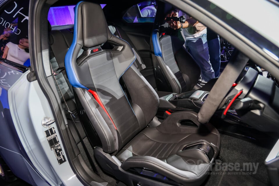 BMW M2 Coupe G87 (2023) Interior