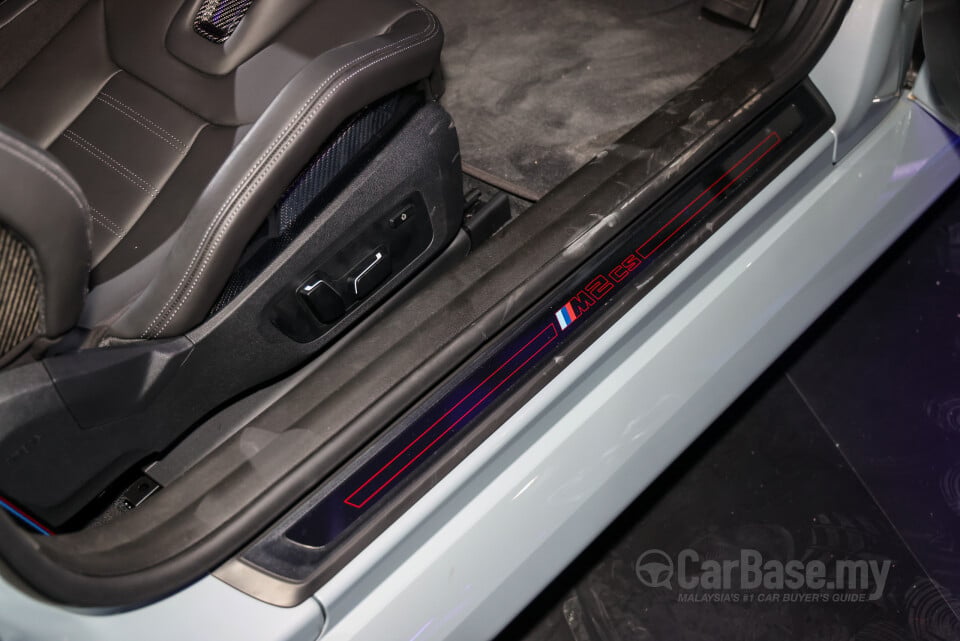 BMW M2 Coupe G87 (2023) Interior