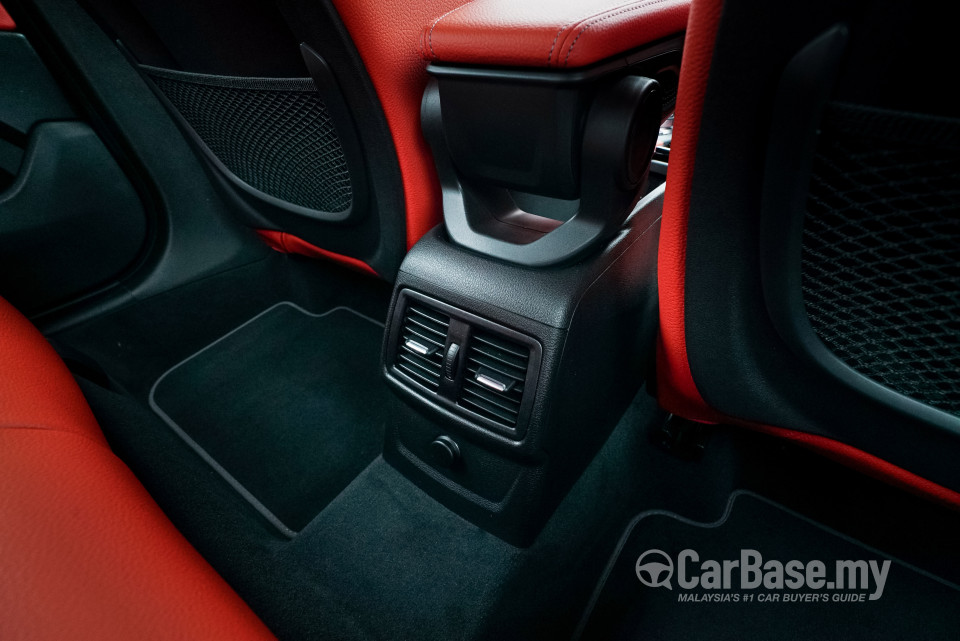 BMW X2 F39 (2018) Interior