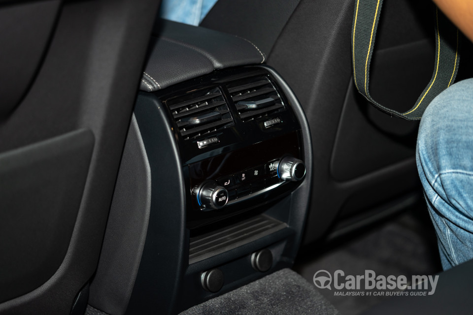 BMW 6 Series GT G32 (2018) Interior