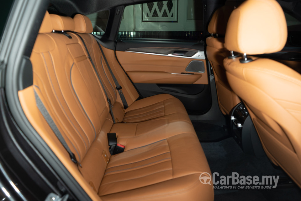 BMW 6 Series GT G32 (2018) Interior