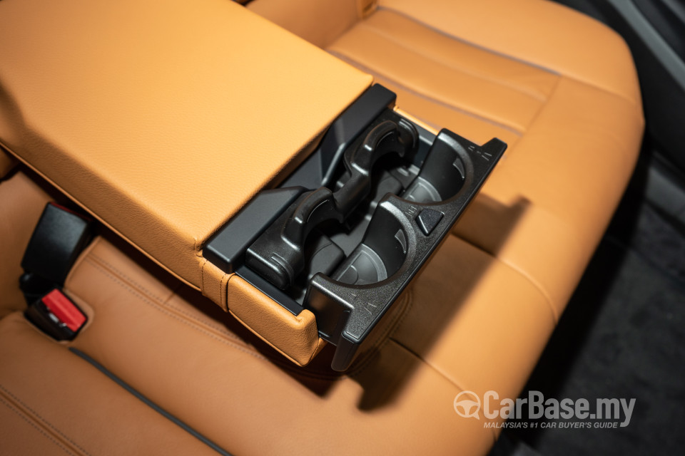BMW 6 Series GT G32 (2018) Interior