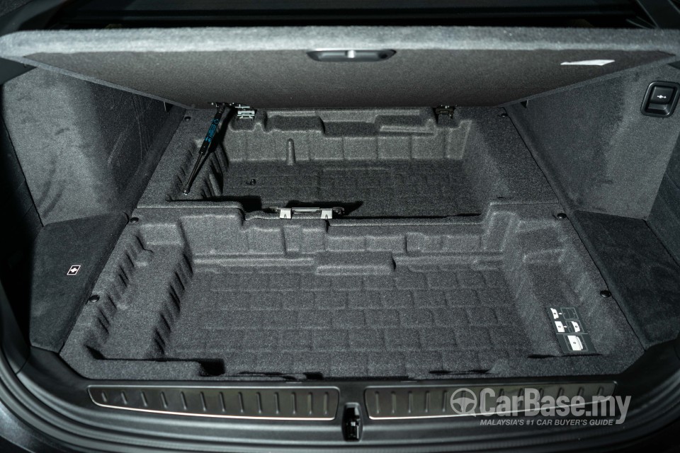 BMW 6 Series GT G32 (2018) Interior