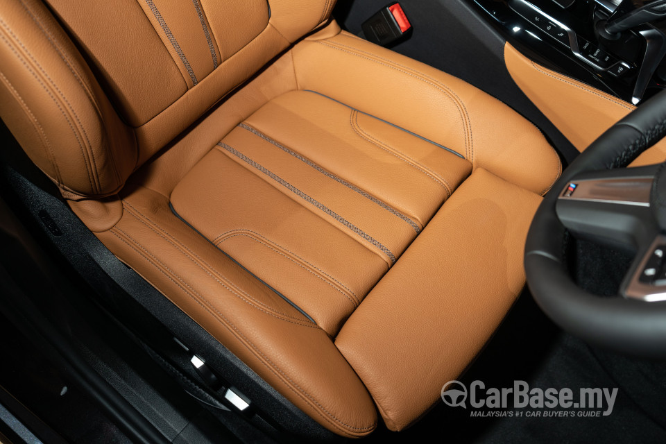 BMW 6 Series GT G32 (2018) Interior