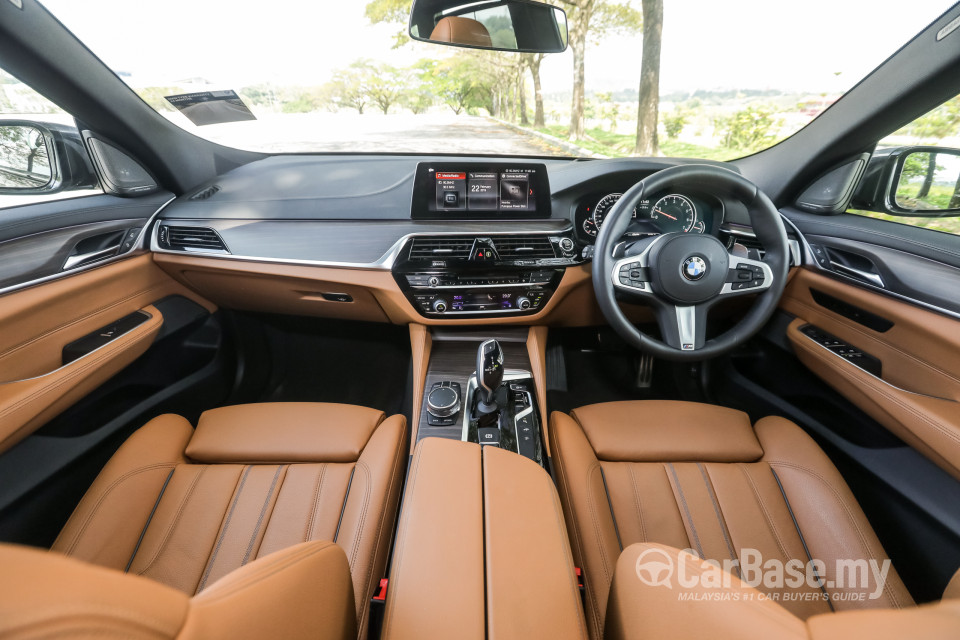 BMW 6 Series GT G32 (2018) Interior