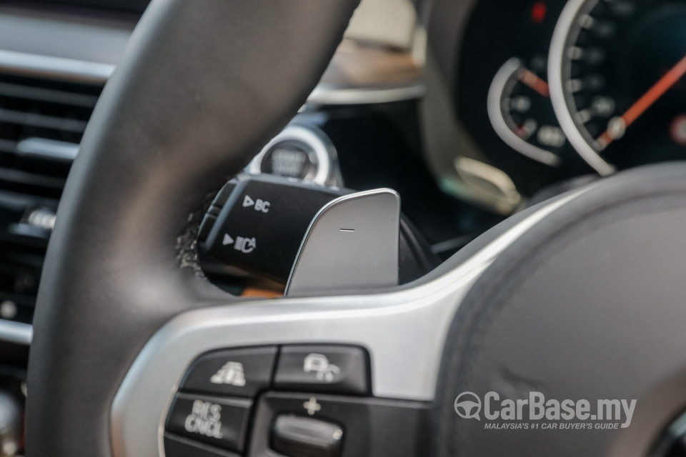 BMW 6 Series GT G32 (2018) Interior