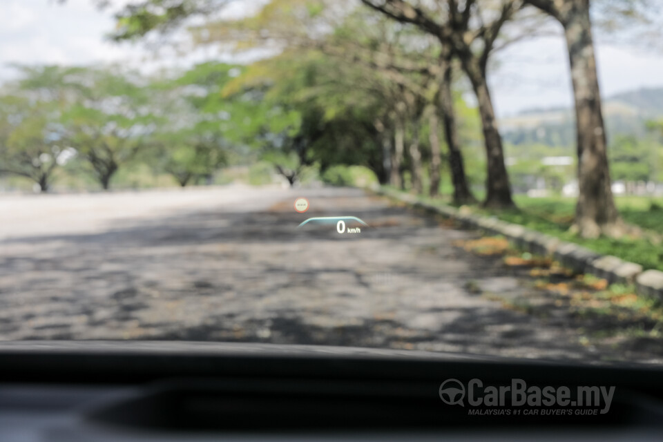 Proton Exora Mk1 RC (2019) Interior