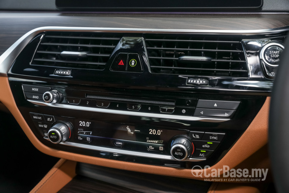 BMW 6 Series GT G32 (2018) Interior