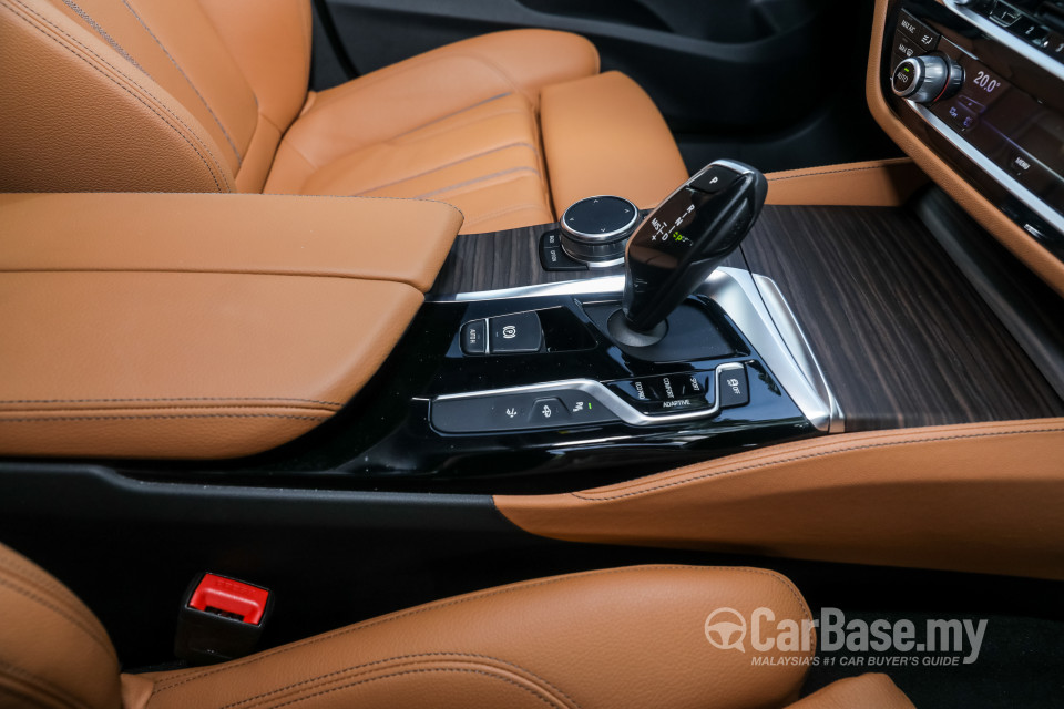BMW 6 Series GT G32 (2018) Interior