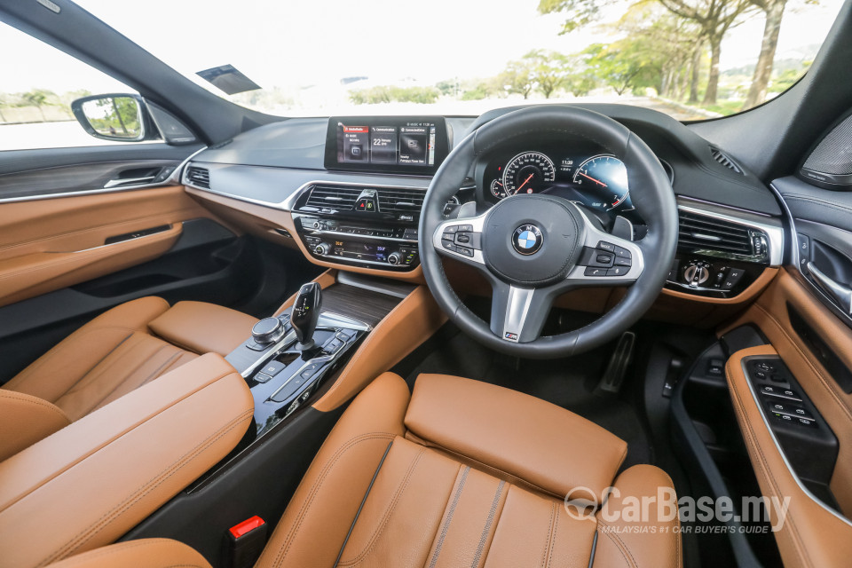 BMW 6 Series GT G32 (2018) Interior