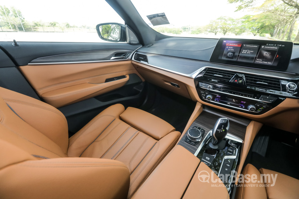 BMW 6 Series GT G32 (2018) Interior