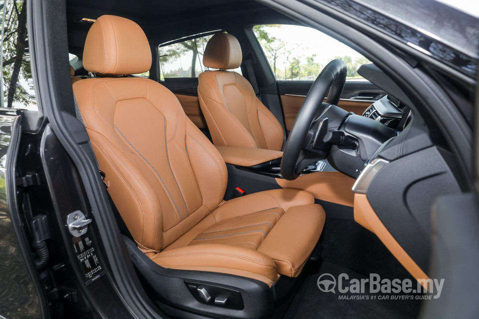 BMW 6 Series GT G32 (2018) Interior