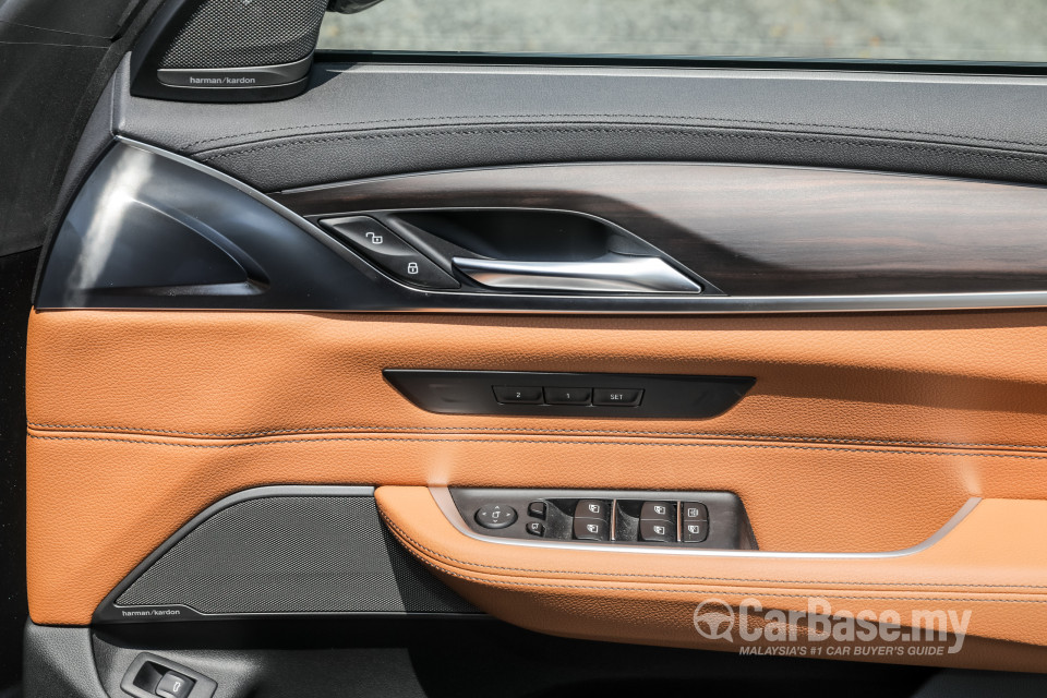 BMW 6 Series GT G32 (2018) Interior