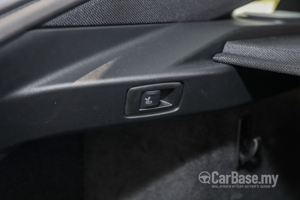 BMW 6 Series GT G32 (2018) Interior