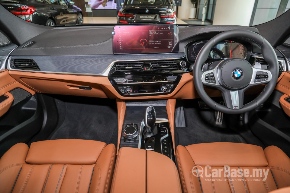 BMW 6 Series GT G32 LCI (2021) Interior