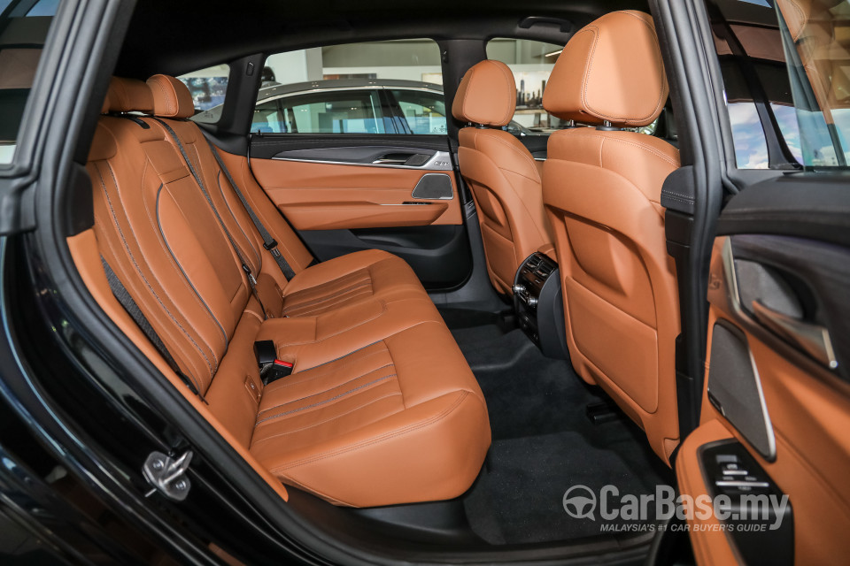 BMW 6 Series GT G32 LCI (2021) Interior