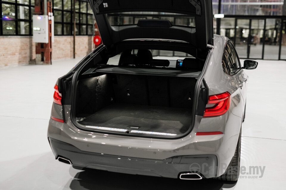 BMW 6 Series GT G32 LCI (2021) Interior