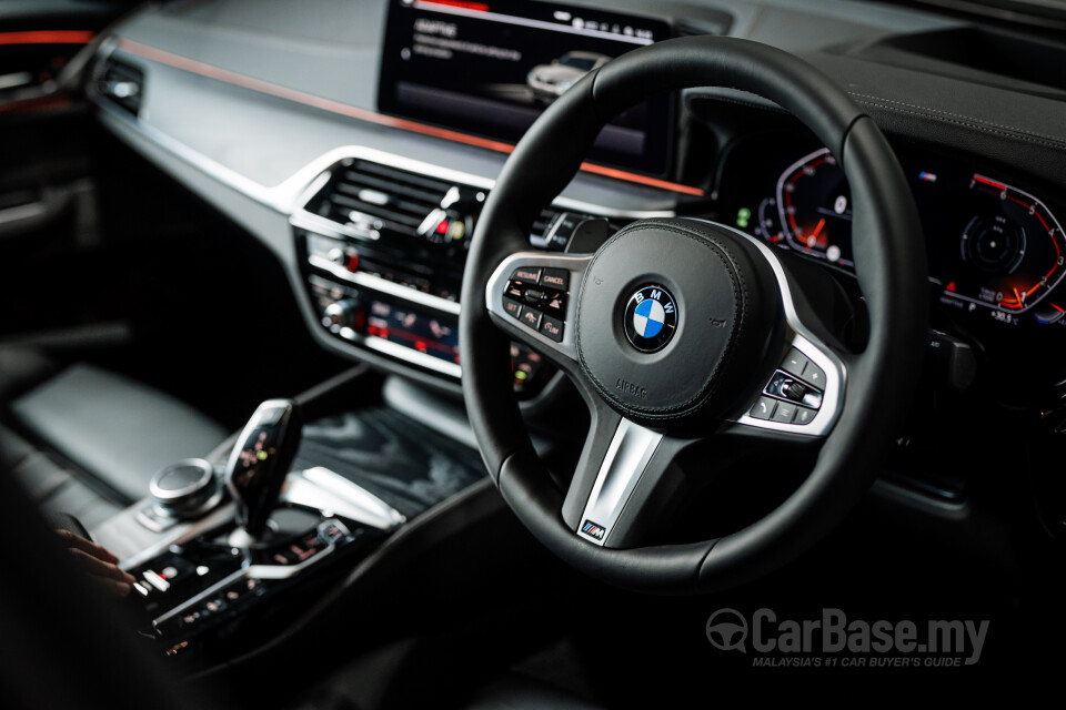BMW 6 Series GT G32 LCI (2021) Interior