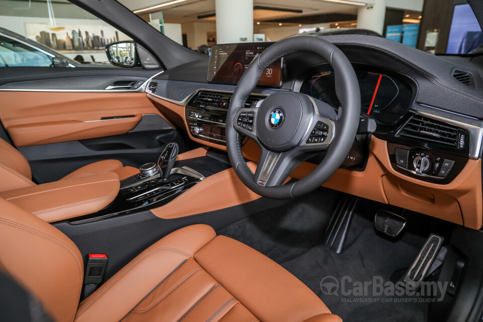 BMW 6 Series GT G32 LCI (2021) Interior