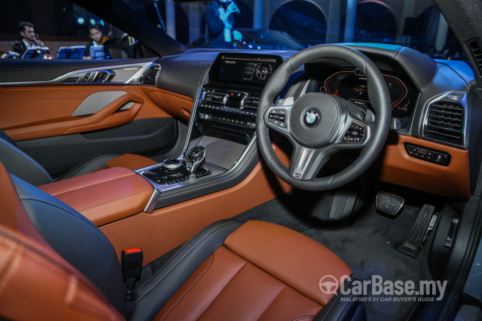 BMW 8 Series M Coupe G15 (2019) Interior