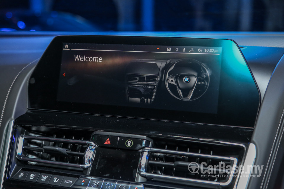 BMW 8 Series M Coupe G15 (2019) Interior