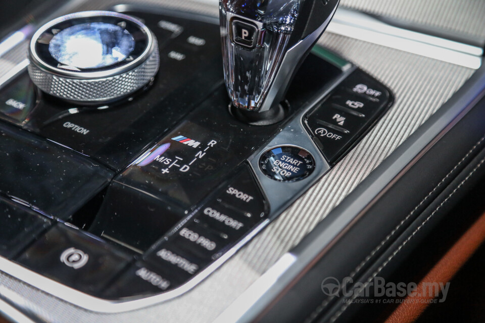 BMW 8 Series M Coupe G15 (2019) Interior