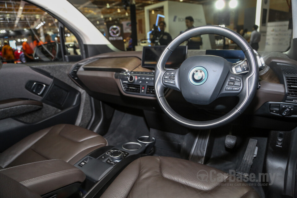 Nissan Navara D23 Facelift (2021) Interior