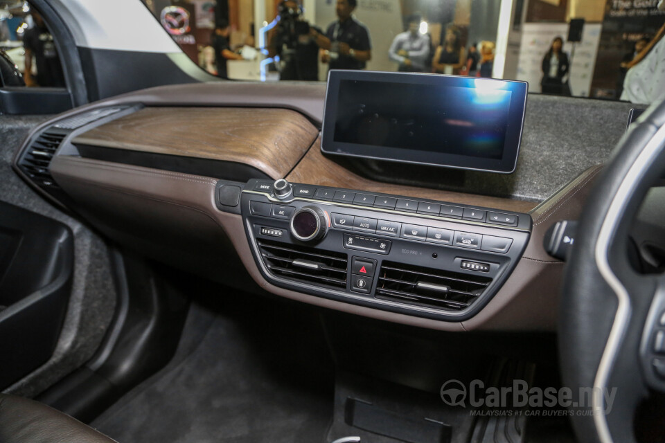 BMW i4 G26 (2022) Interior