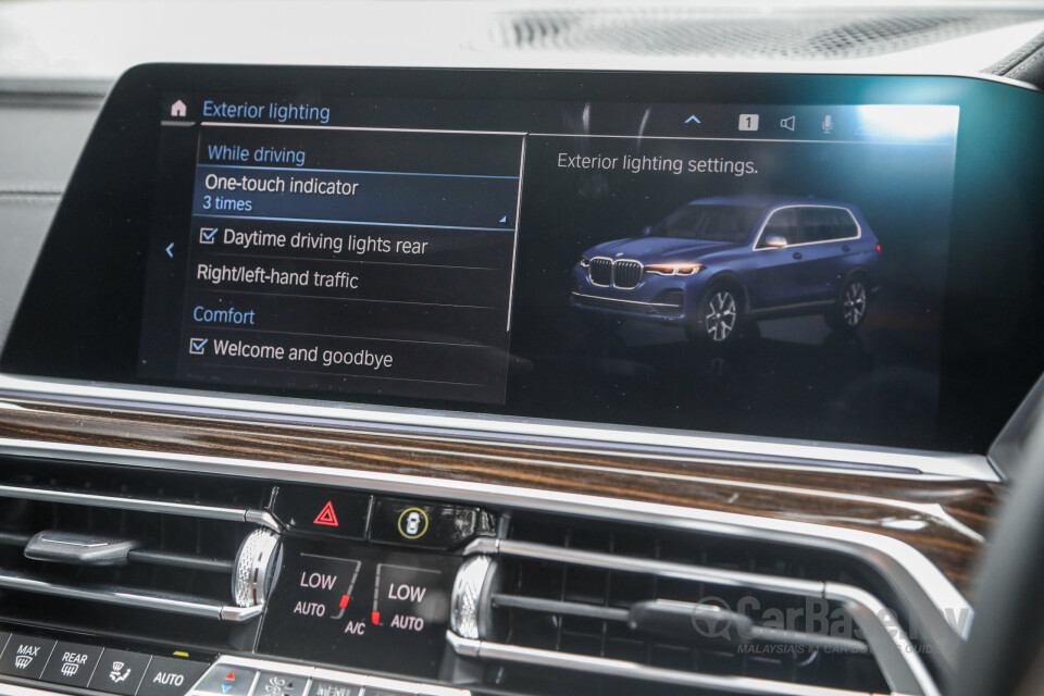 BMW X7 G07 (2019) Interior