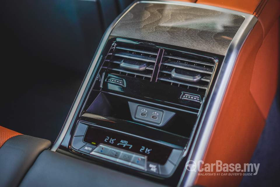 BMW 8 Series Gran Coupe G16 (2020) Interior