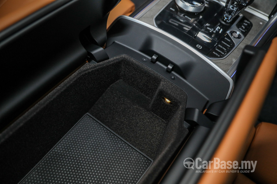 BMW 8 Series Gran Coupe G16 (2020) Interior