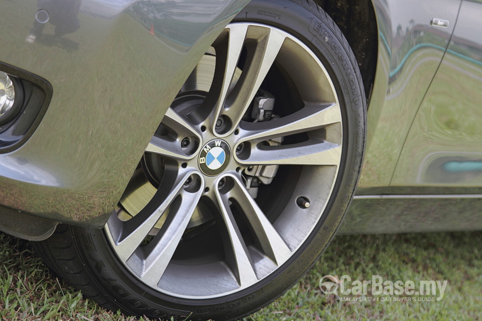 BMW 3 Series F30 (2012) Exterior
