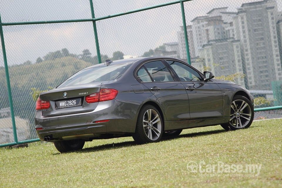 BMW 3 Series F30 (2012) Exterior