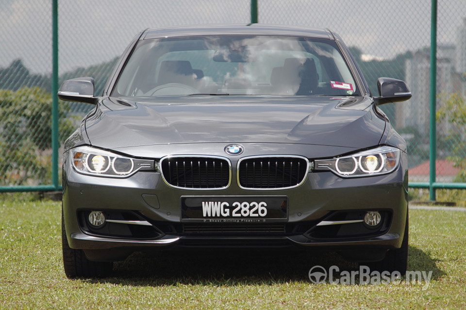 BMW 3 Series F30 (2012) Exterior