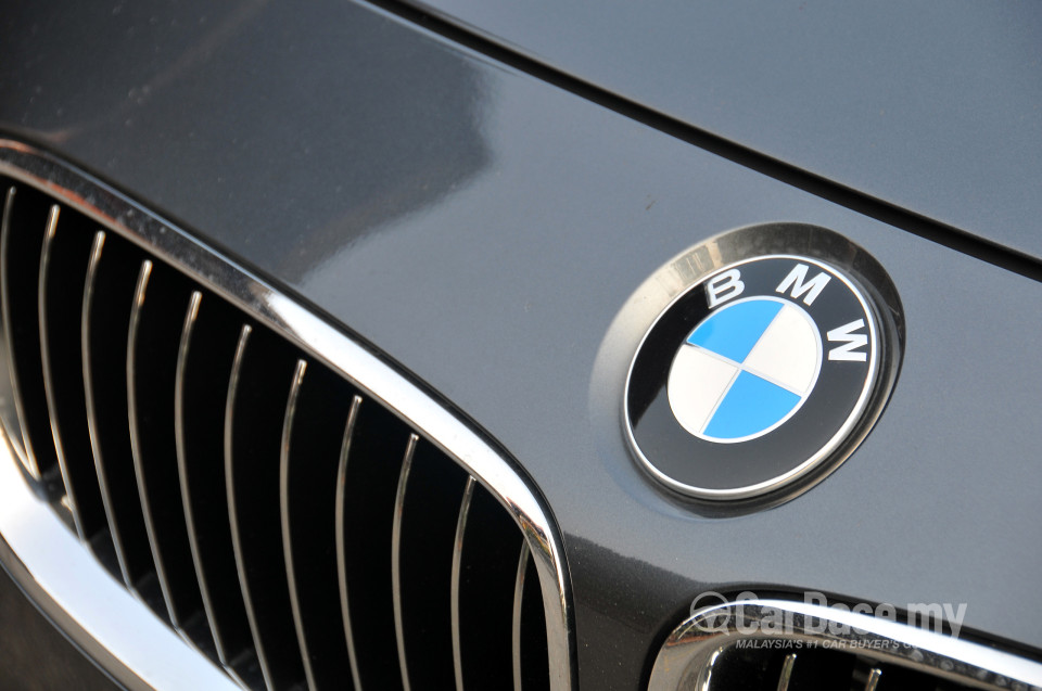 BMW 3 Series F30 (2012) Exterior