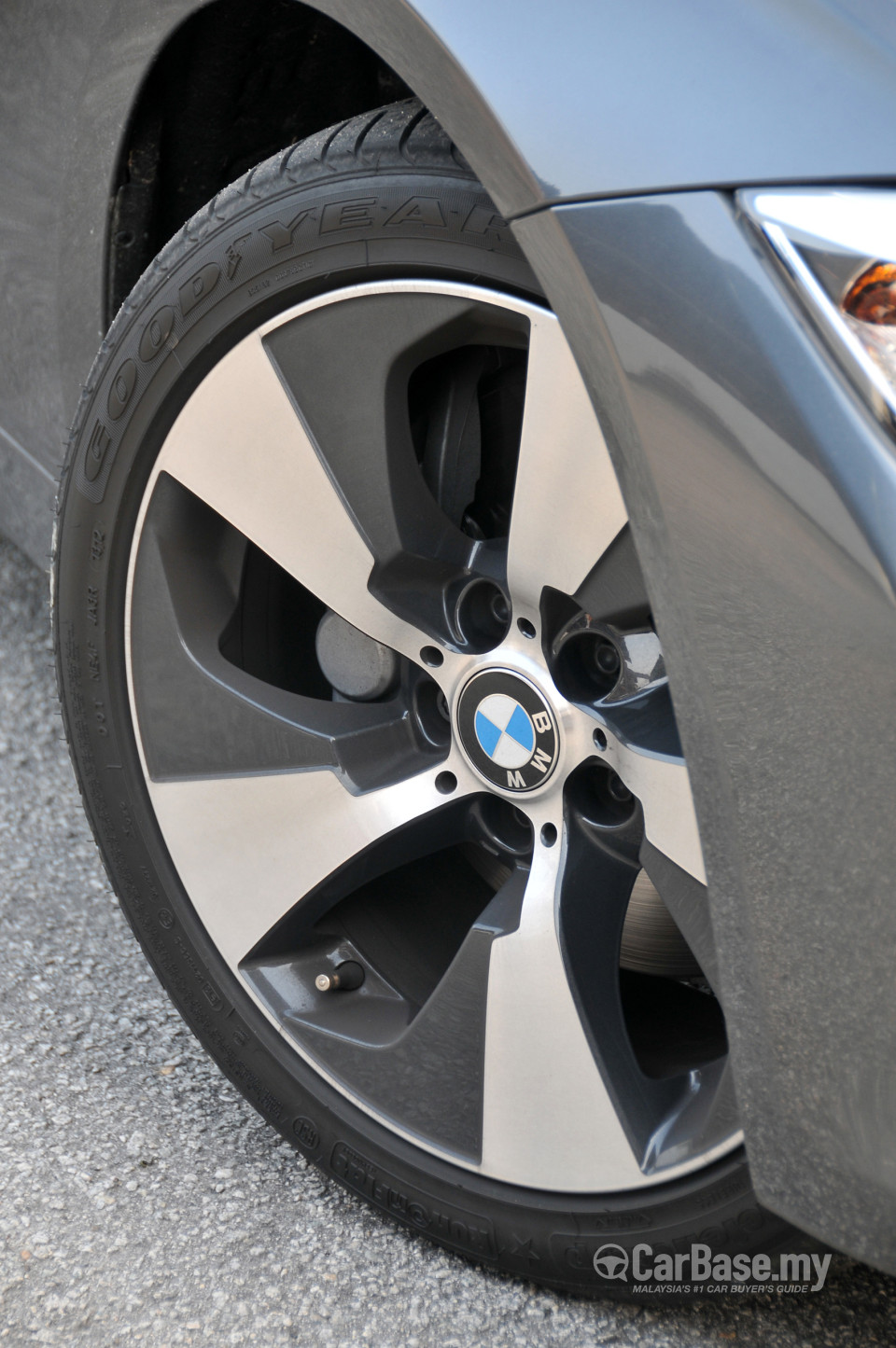 BMW 3 Series F30 (2012) Exterior