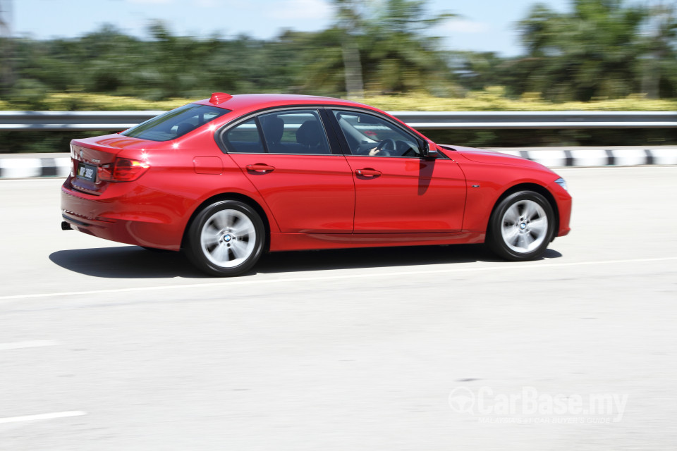 BMW 3 Series F30 (2012) Exterior