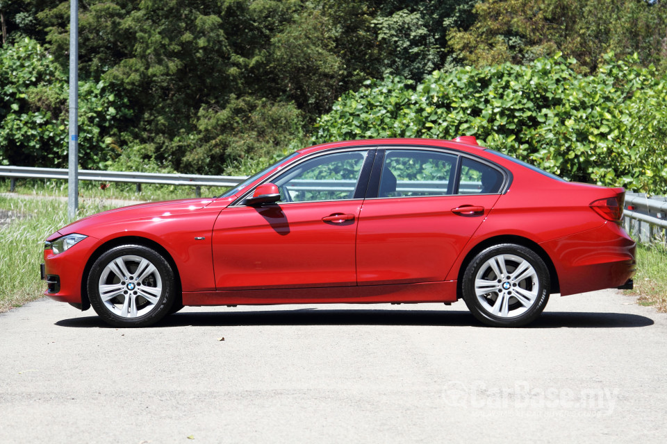 BMW 3 Series F30 (2012) Exterior