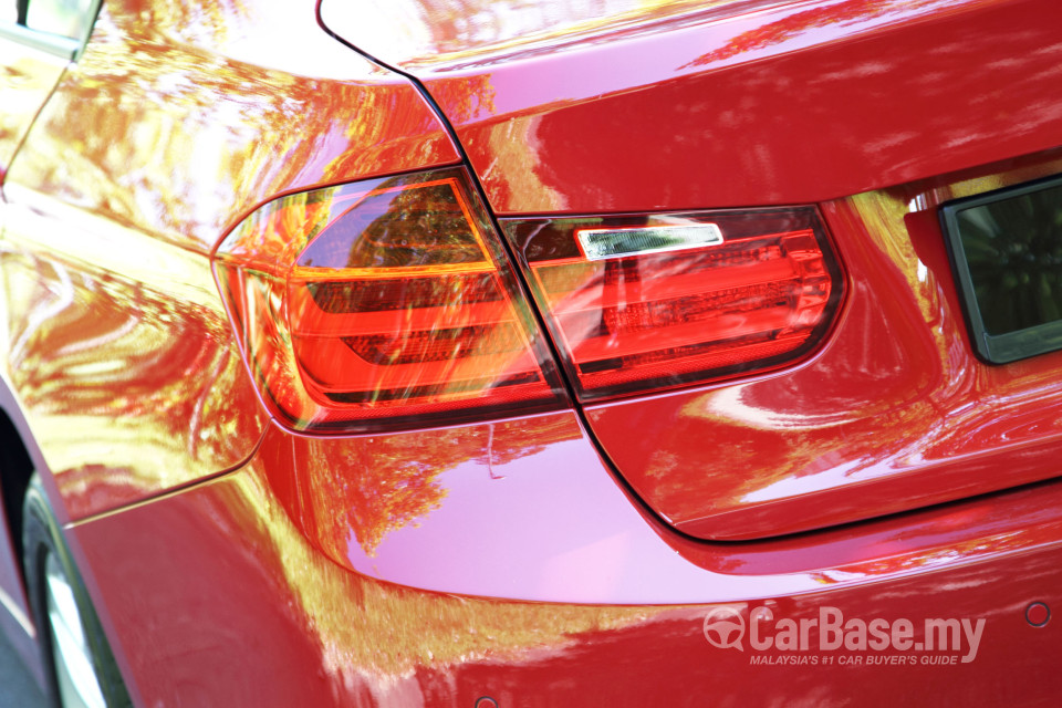BMW 3 Series F30 (2012) Exterior