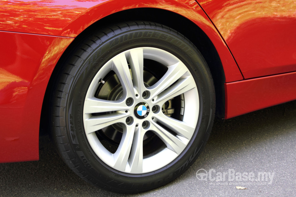 BMW 3 Series F30 (2012) Exterior