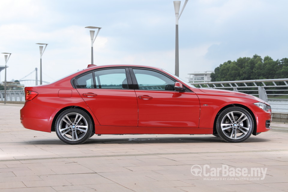 BMW 3 Series F30 (2012) Exterior