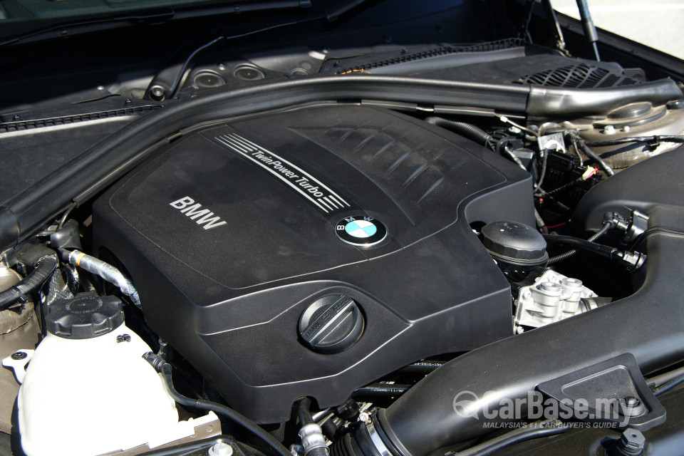 BMW 3 Series F30 (2012) Exterior