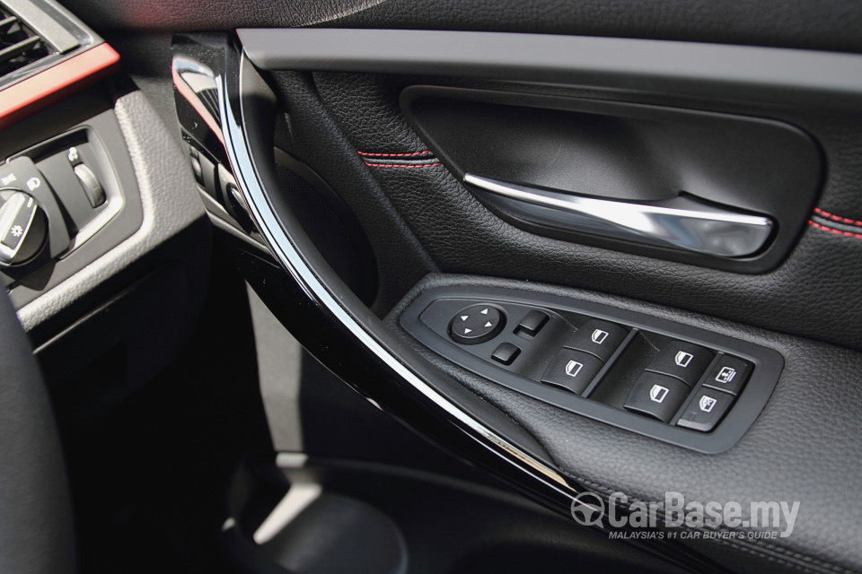 BMW 3 Series F30 (2012) Interior
