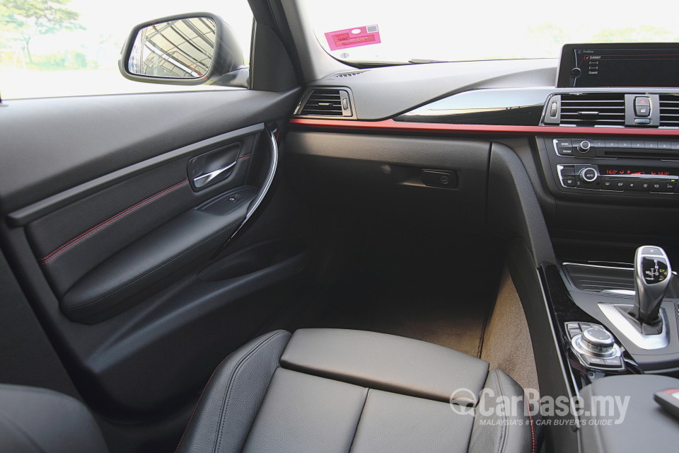 BMW 3 Series F30 (2012) Interior