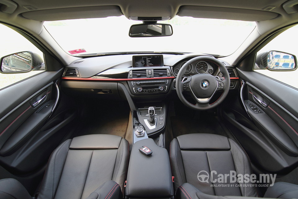 BMW 3 Series F30 (2012) Interior