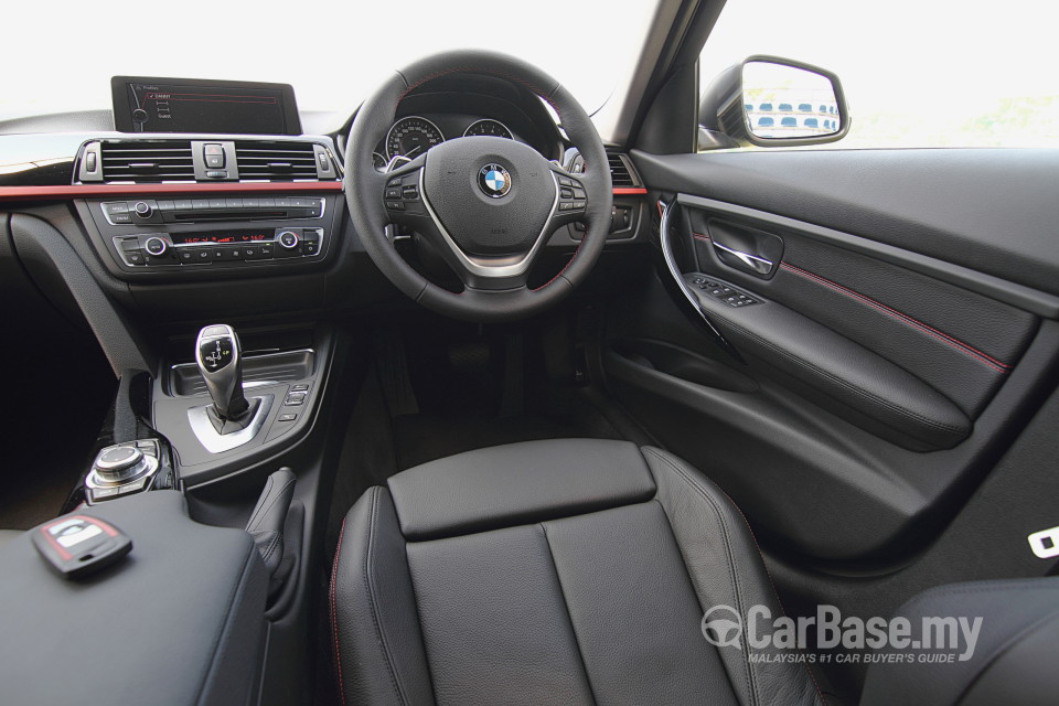 BMW 3 Series F30 (2012) Interior