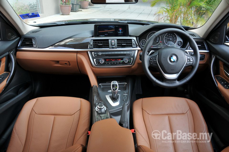 BMW 3 Series F30 (2012) Interior