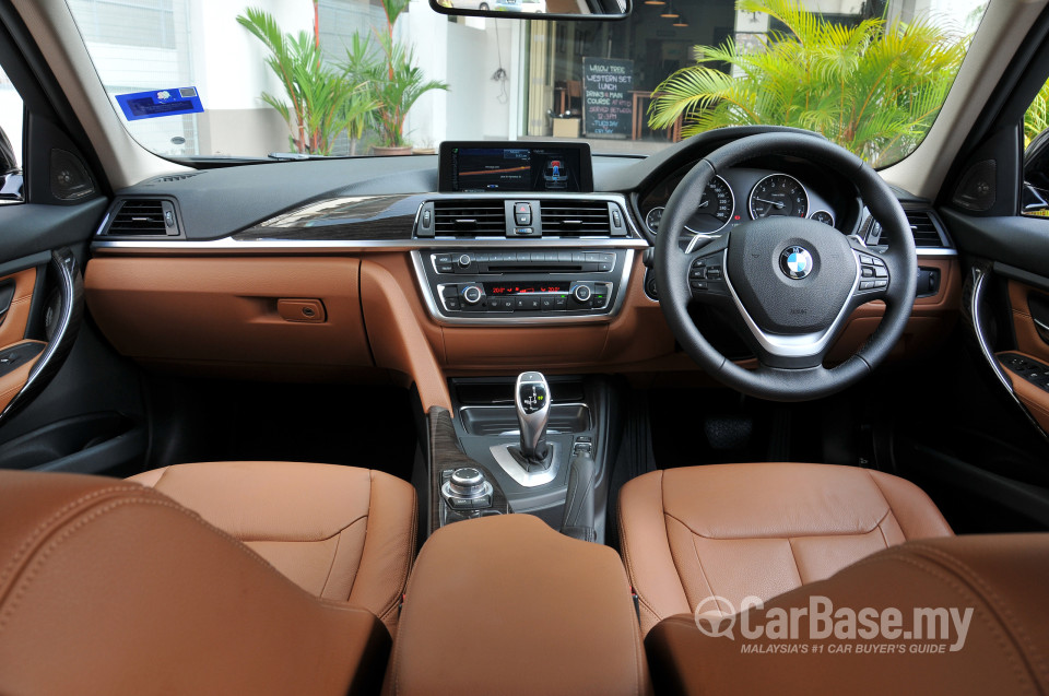 BMW 3 Series F30 (2012) Interior