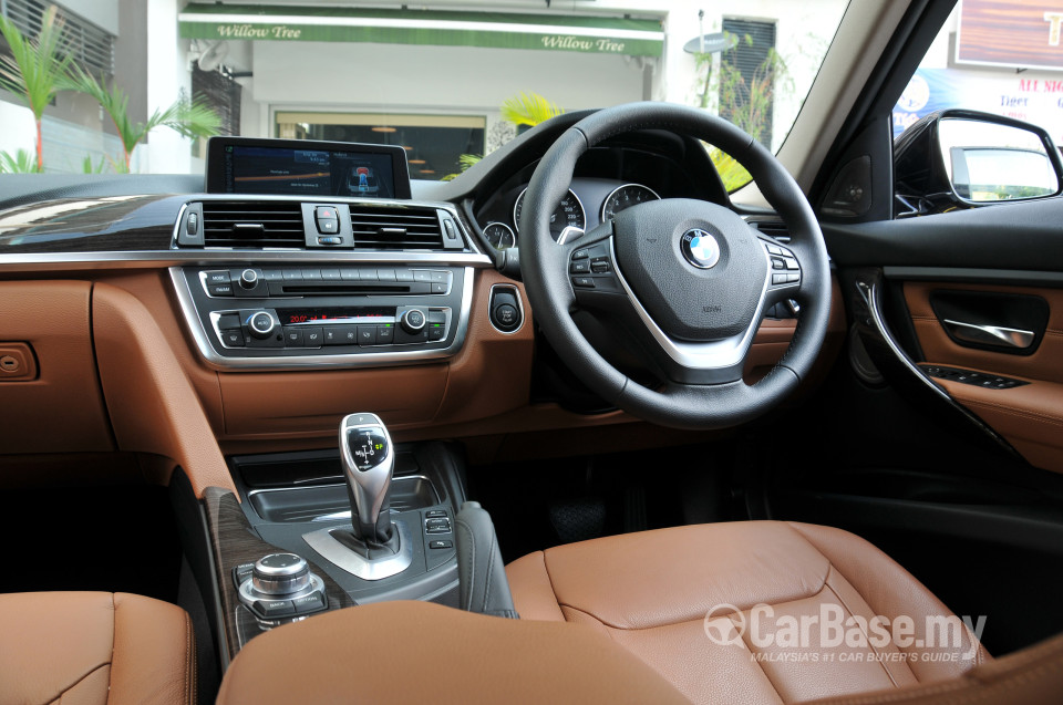 BMW 3 Series F30 (2012) Interior